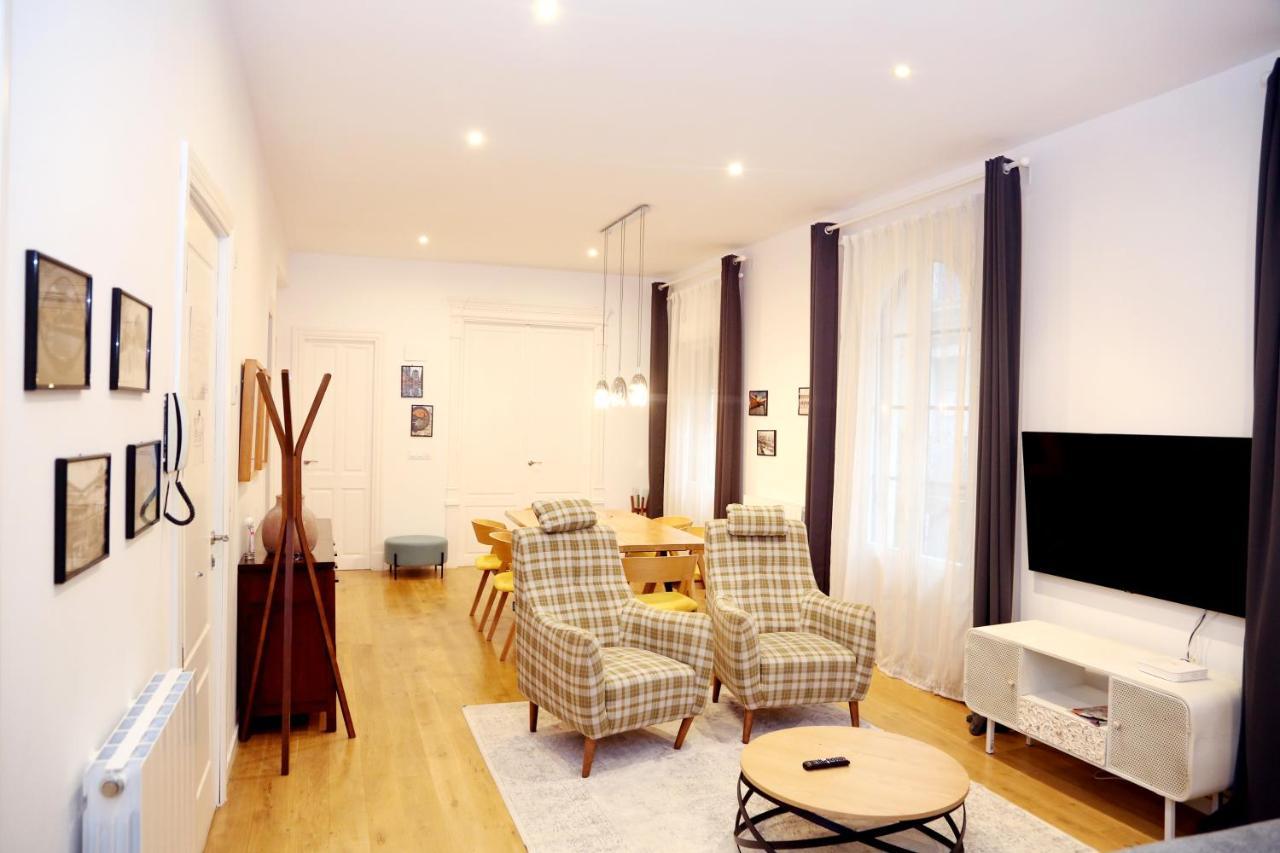 Apartament Piso Exclusivo Frente Al Casco Viejo Con Parking Gratis *